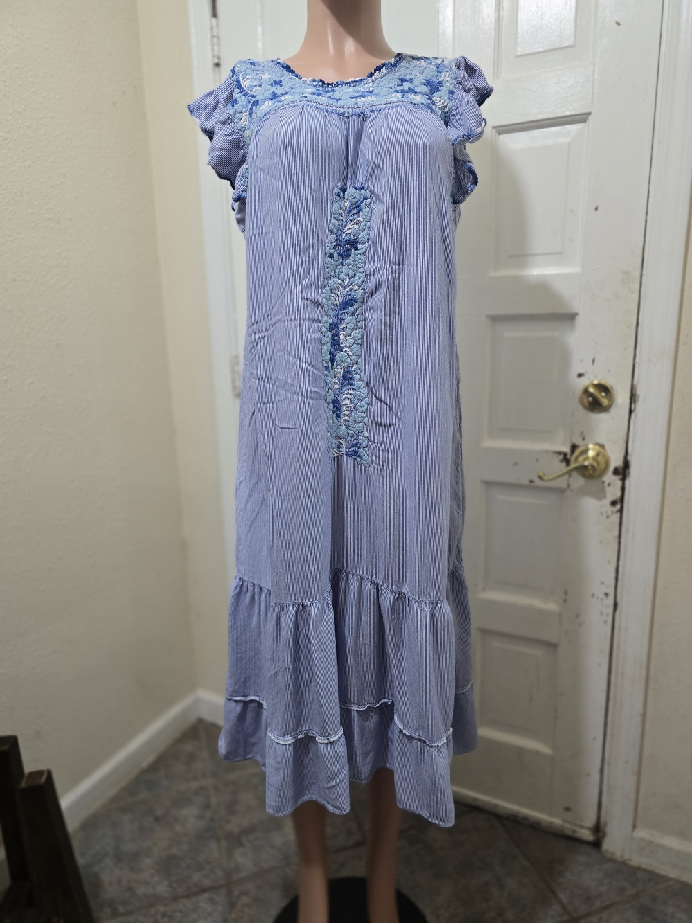 Embroidered Light Blue Midi Dress with Flutter Sleeves - Women - Picture 2 of 9